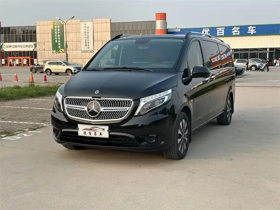 Mercedes Benz Vito