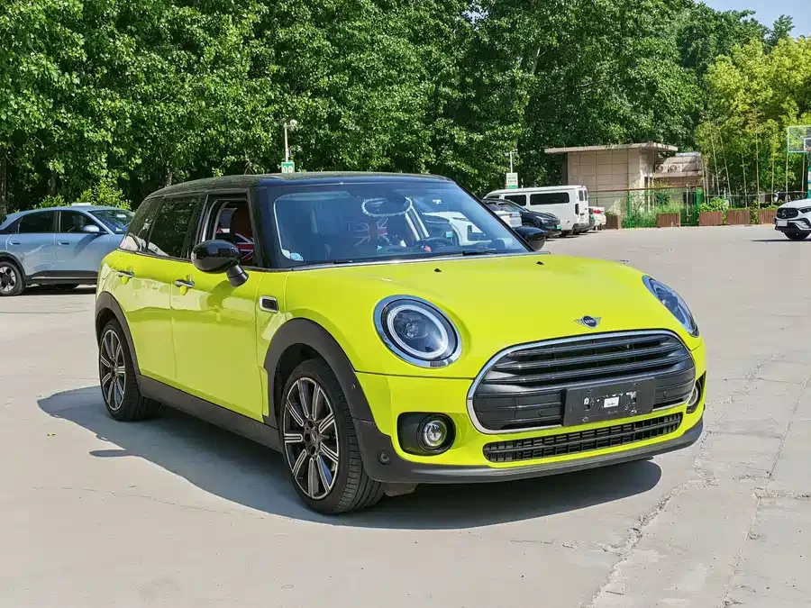 MINI CLUBMAN