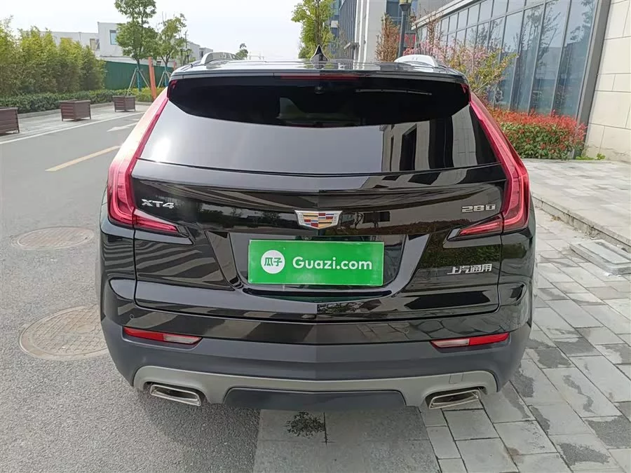 Cadillac XT4