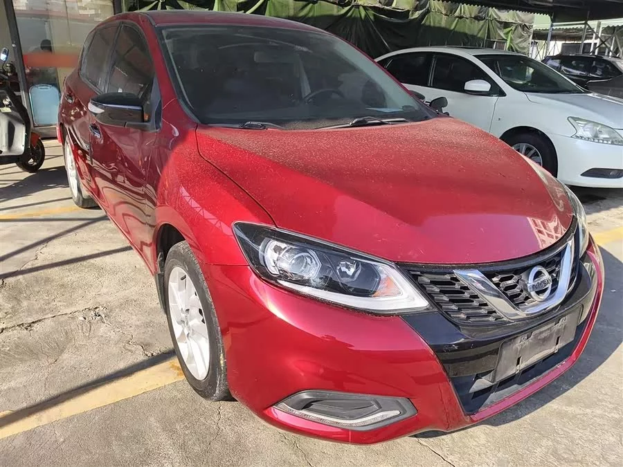 Nissan Tiida
