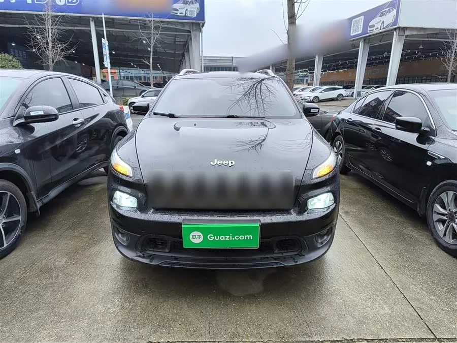 Jeep Cherokee