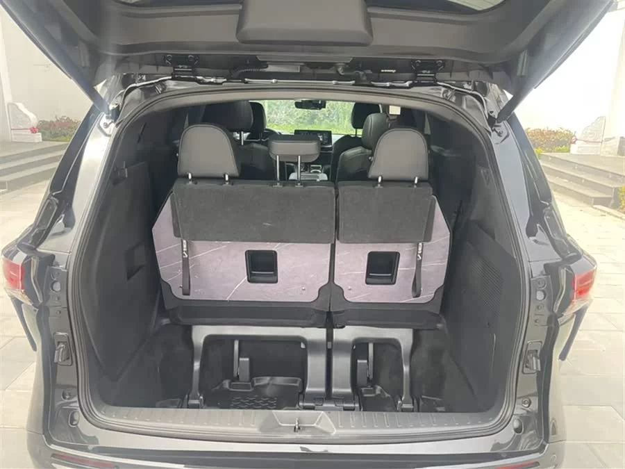 Toyota Granvia