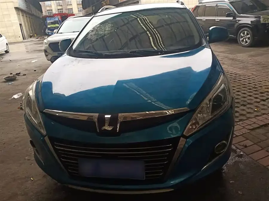 Luxgen U6 SUV