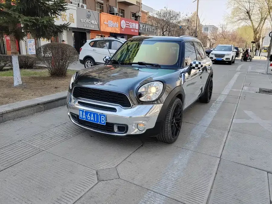 MINI COUNTRYMAN