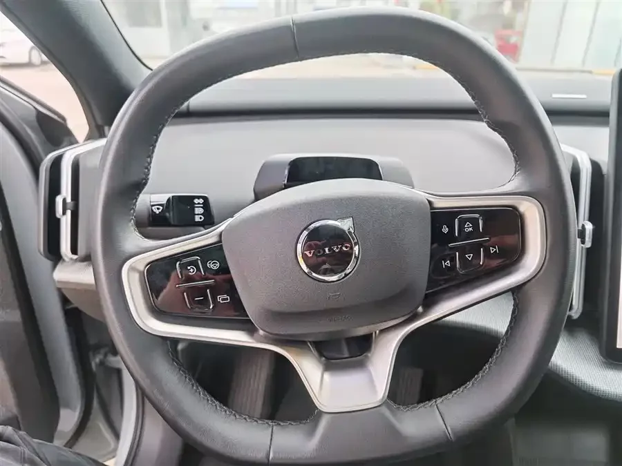 Volvo EX30