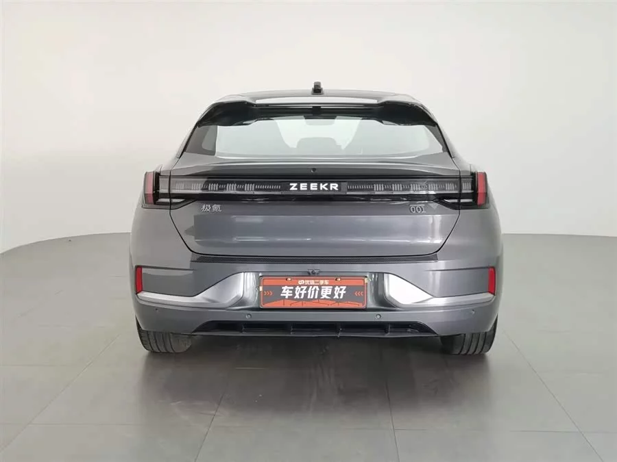 Zeekr 001