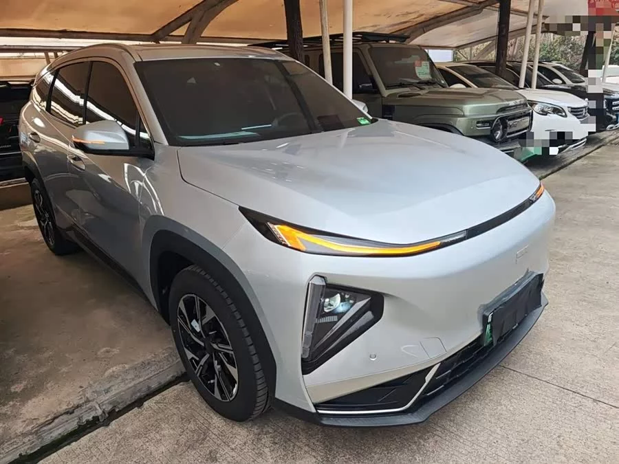 Geely Galaxy L7