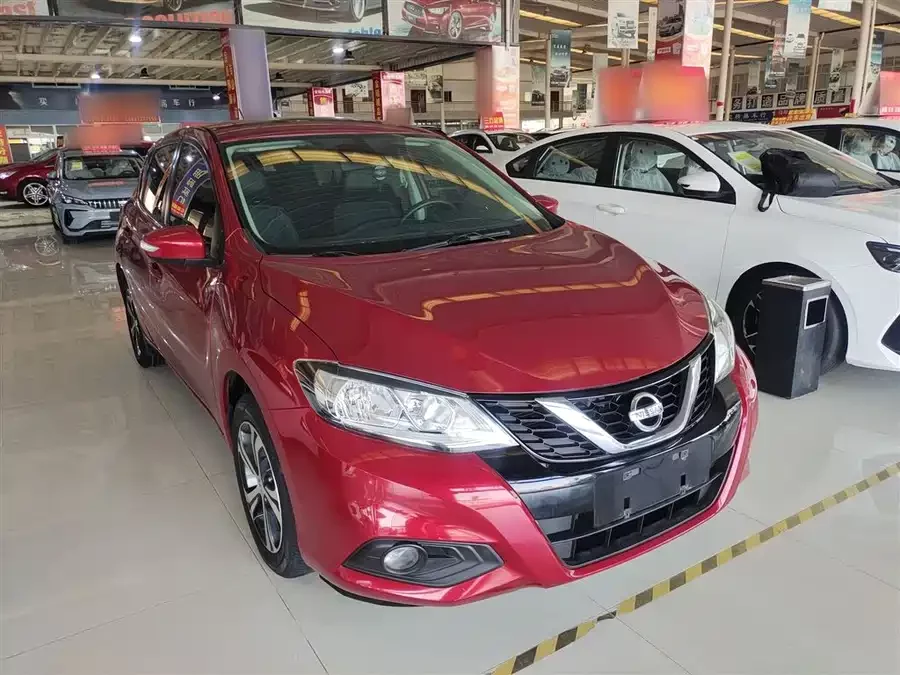 Nissan Tiida