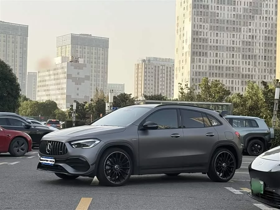 Mercedes Benz GLA AMG