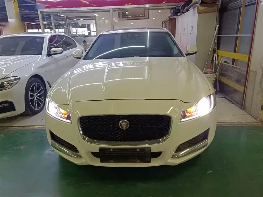 Jaguar XFL