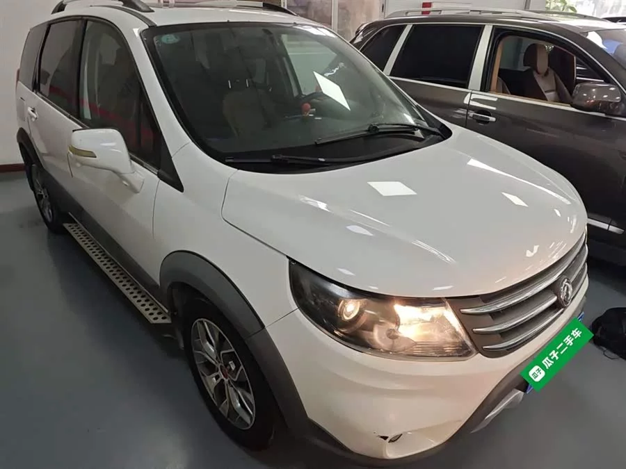 Dongfeng Jingyi X5