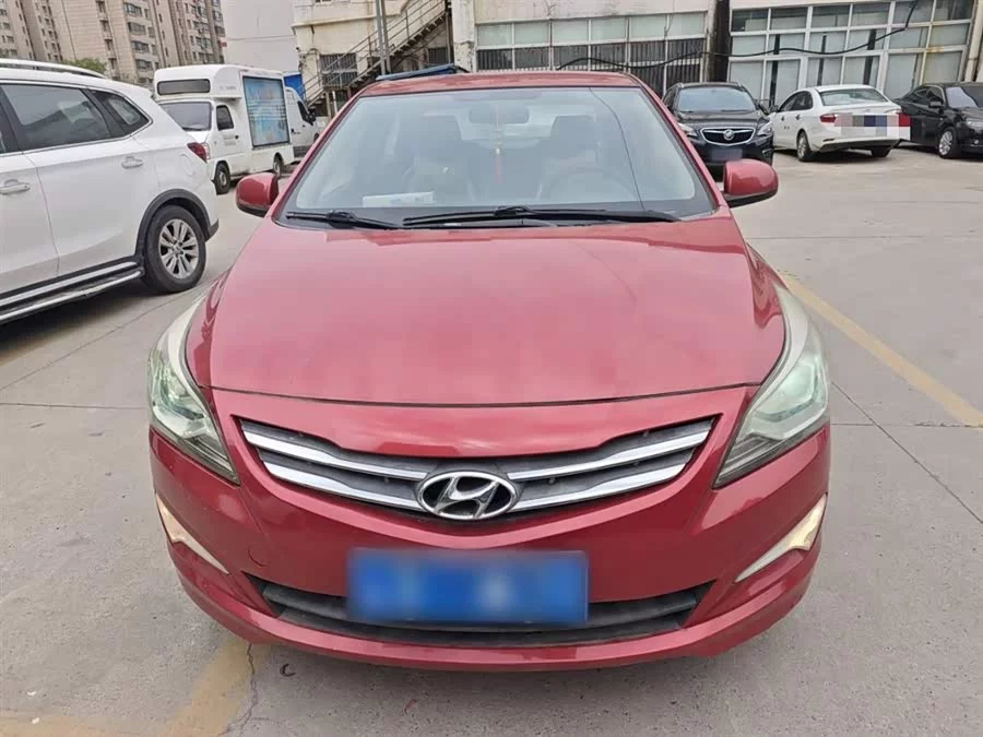 Hyundai Rena
