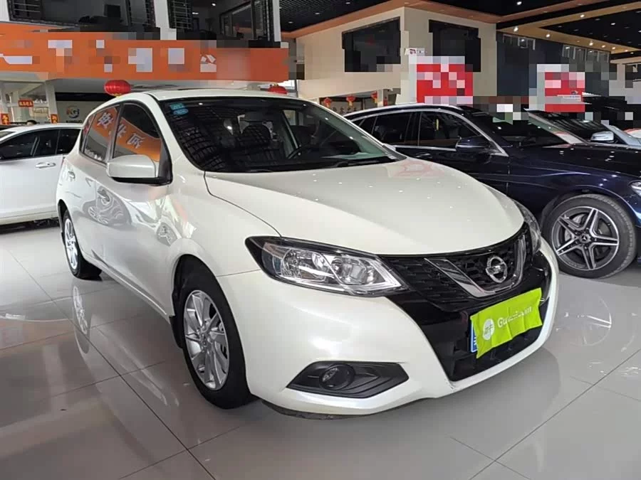 Nissan Tiida