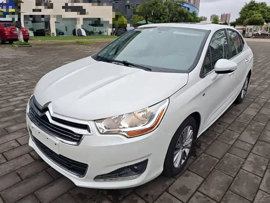 Citroën C4L