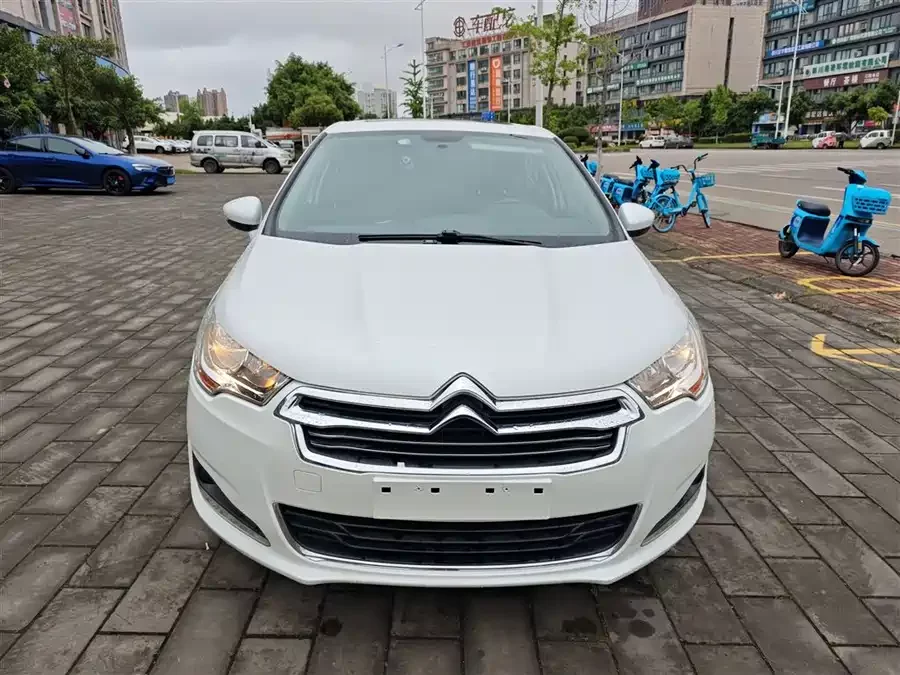 Citroën C4L