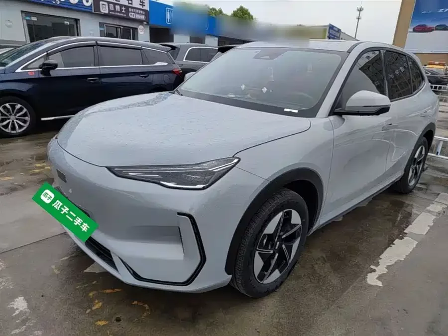 Geely Galaxy E5