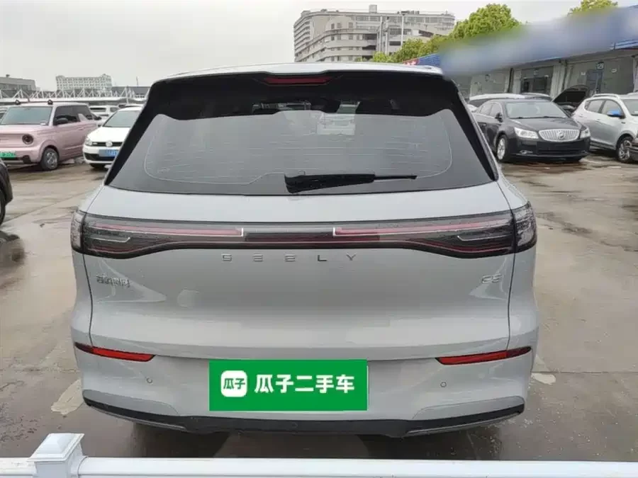 Geely Galaxy E5
