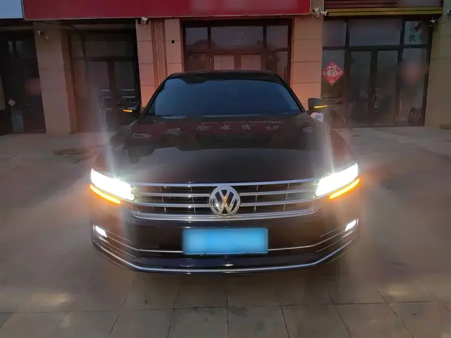 Volkswagen Phaeton / Phideon