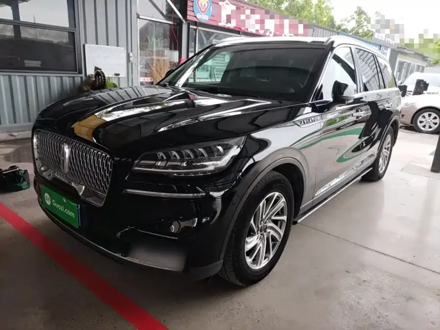 Lincoln Aviator