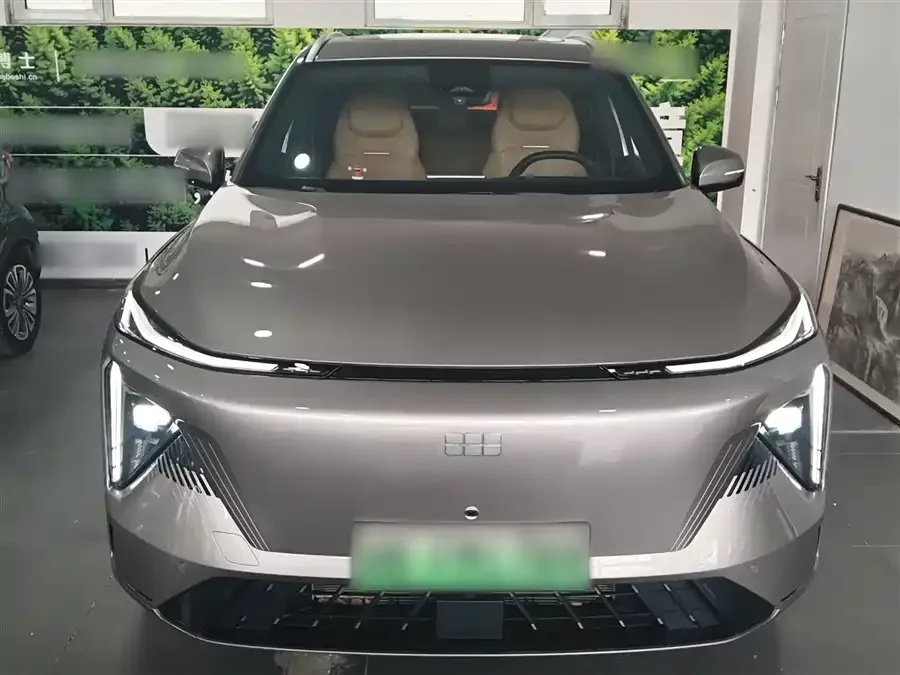 Geely Galaxy L7