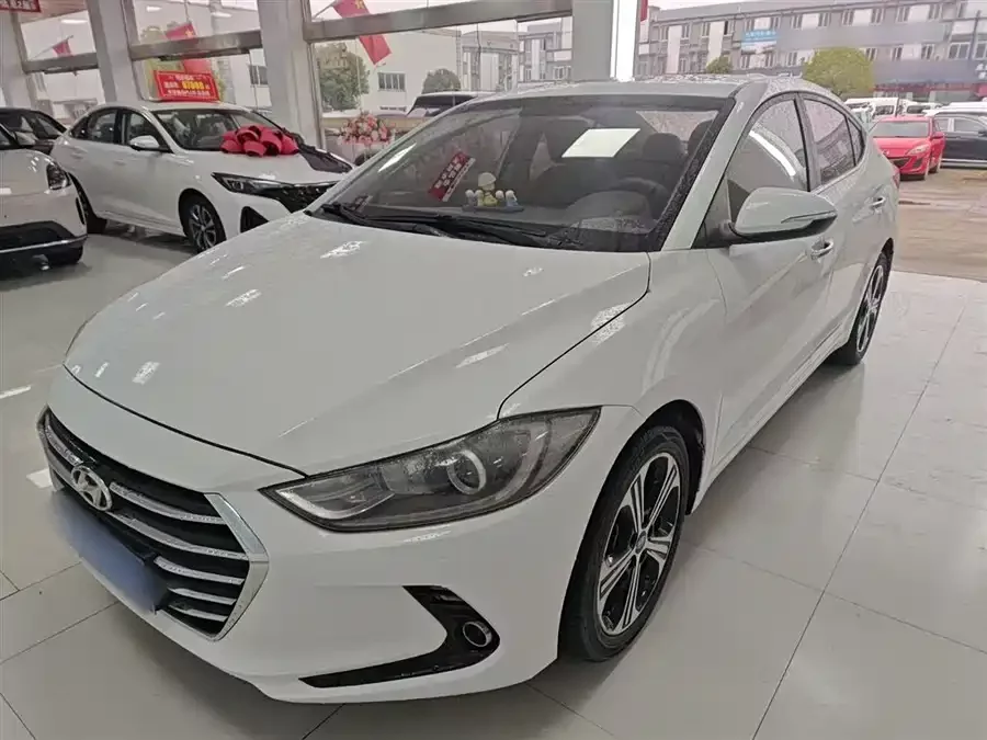 Hyundai elantra