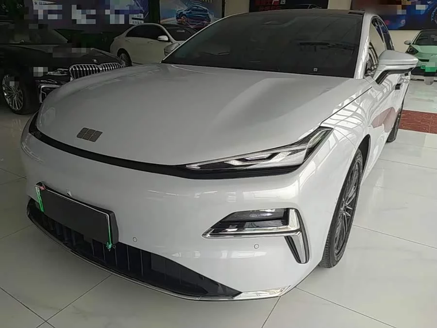 Geely Galaxy Star 8