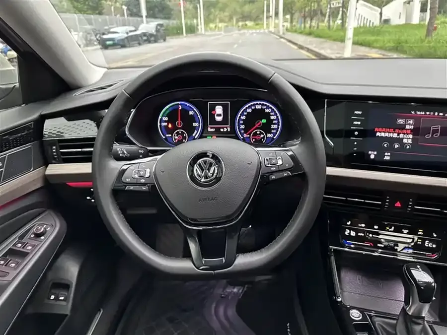 Volkswagen Passat plug-in hybrid