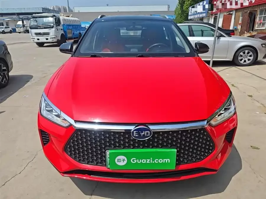 BYD e2
