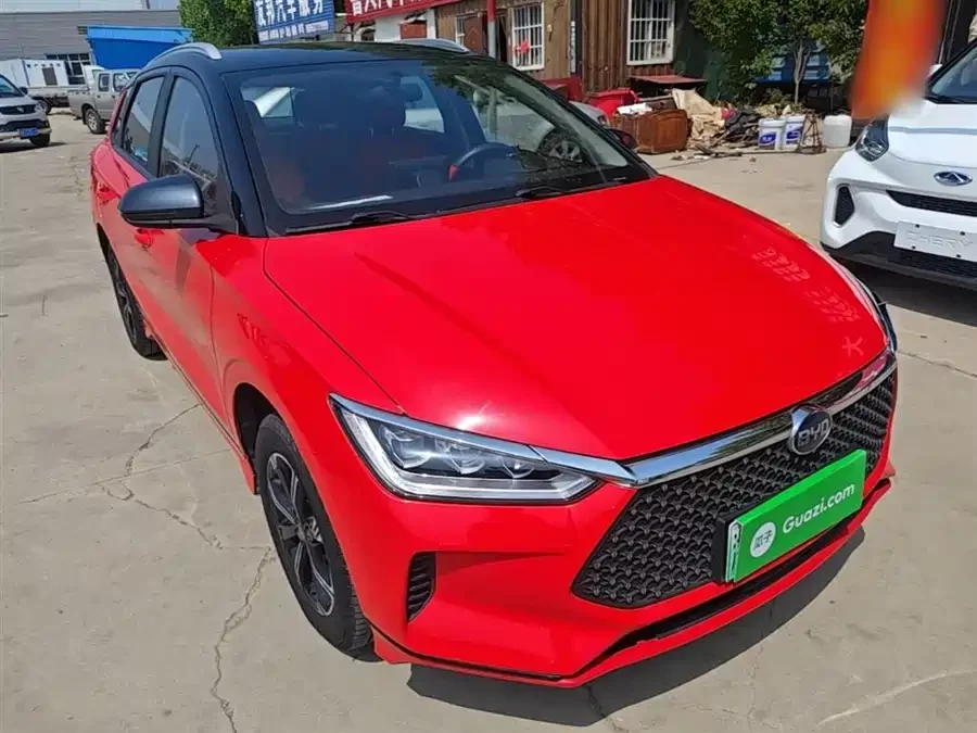 BYD e2