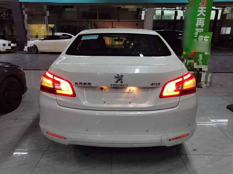 Peugeot 408