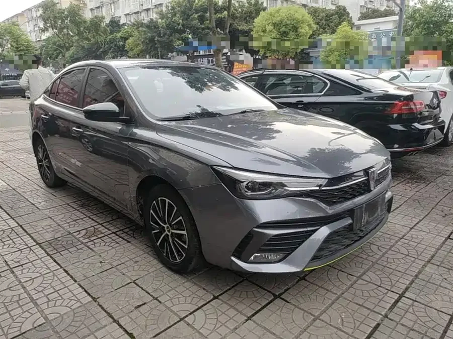 Roewe i5