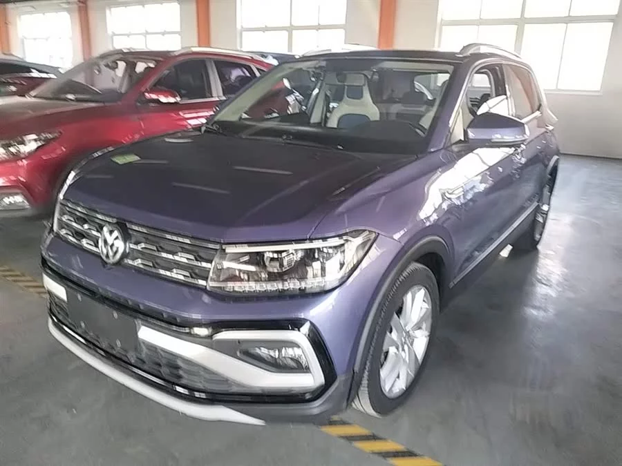 Volkswagen T-Cross (Tukai)
