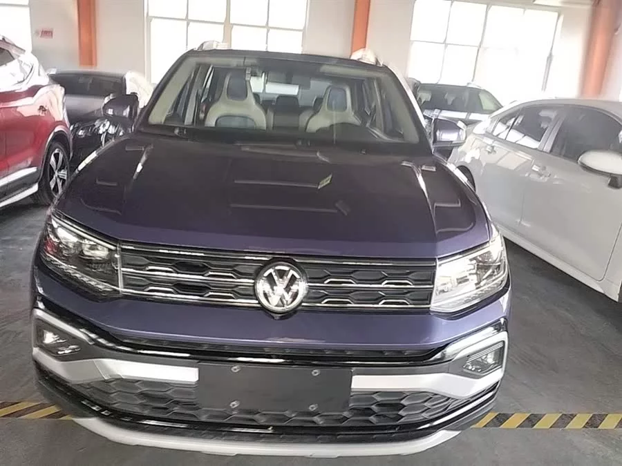 Volkswagen T-Cross (Tukai)