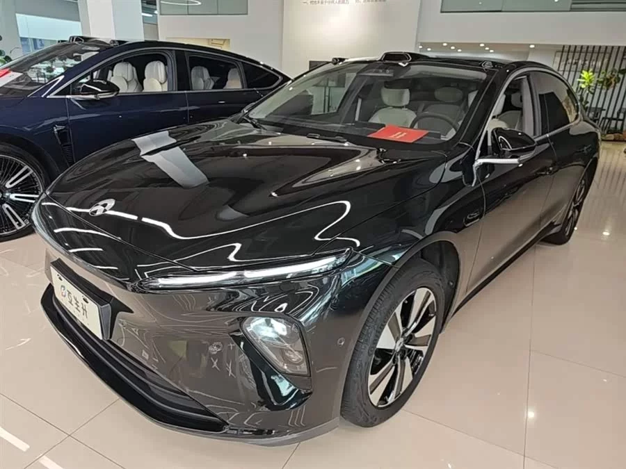 NIO ET7