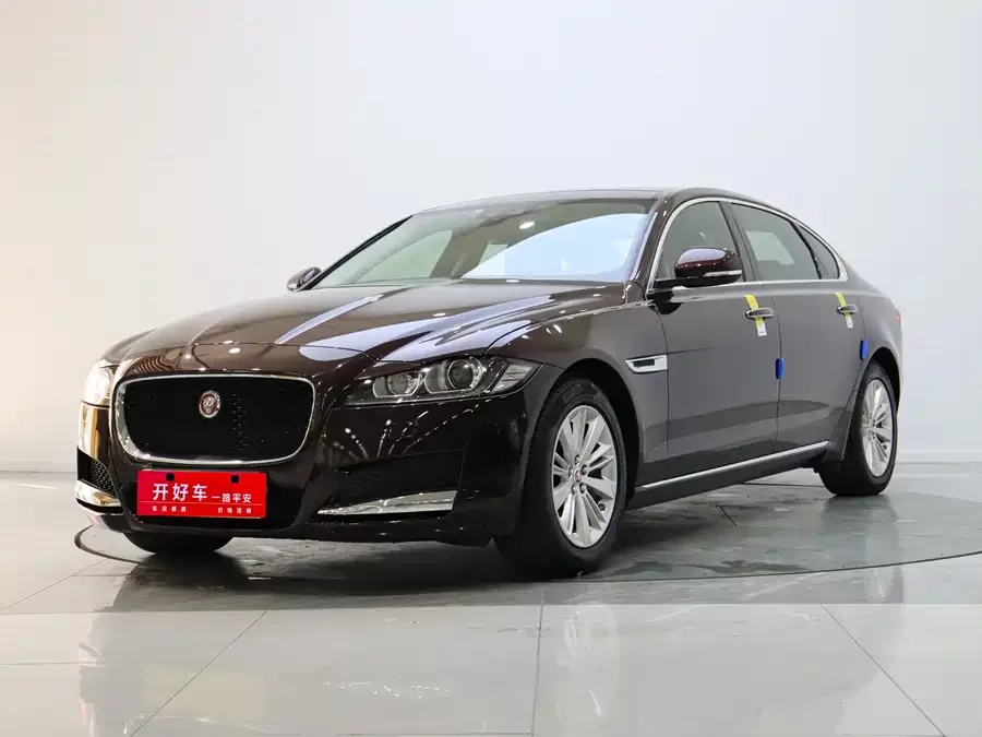 Jaguar XFL