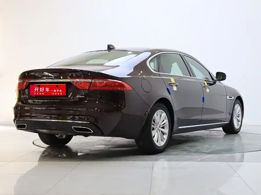 Jaguar XFL