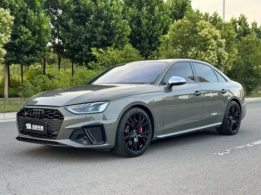Audi S4