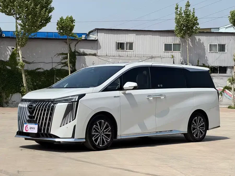 GAC Trumpchi M8