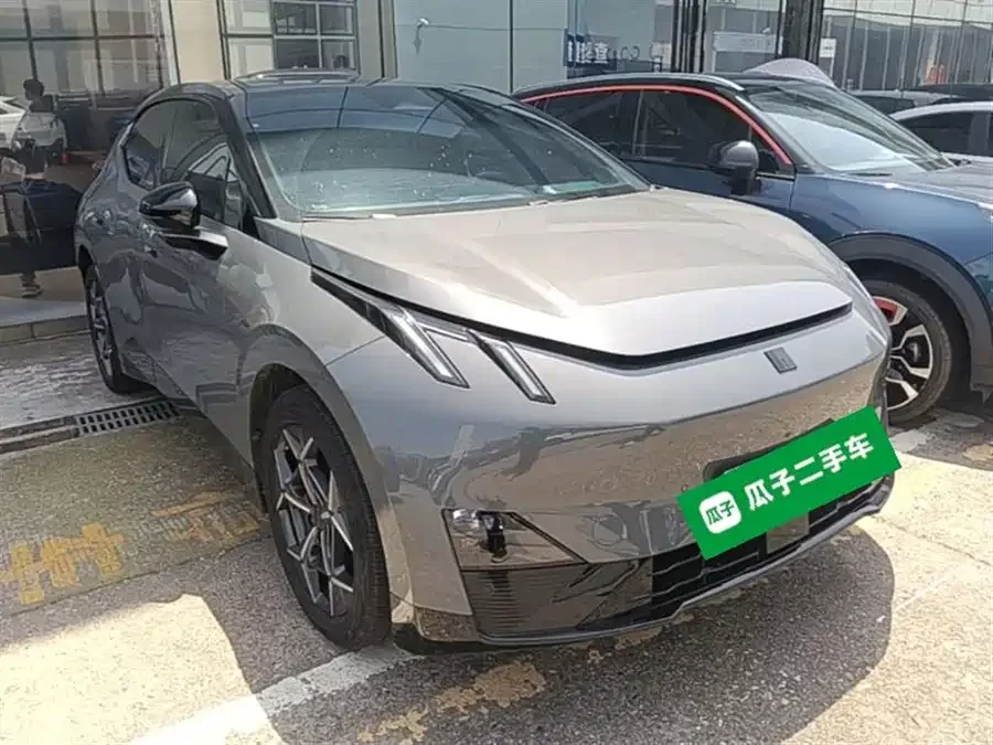 Lynk & Co Z20