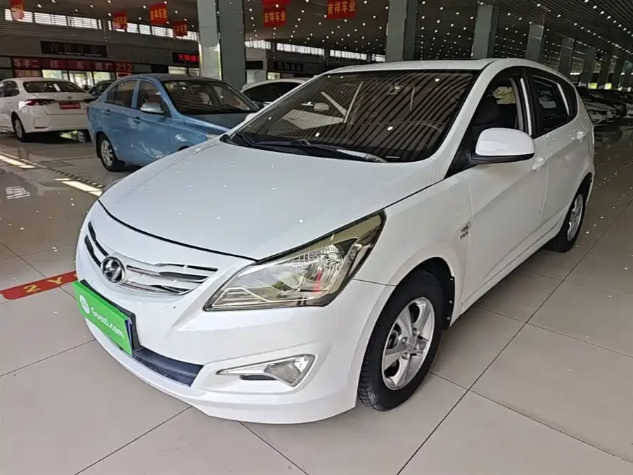 Hyundai Verna RV
