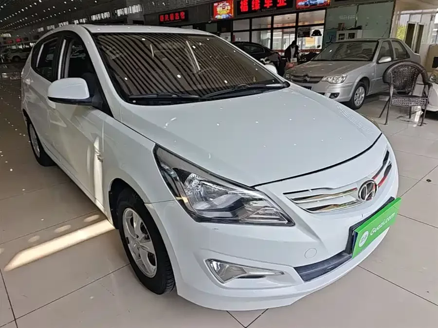 Hyundai Verna RV