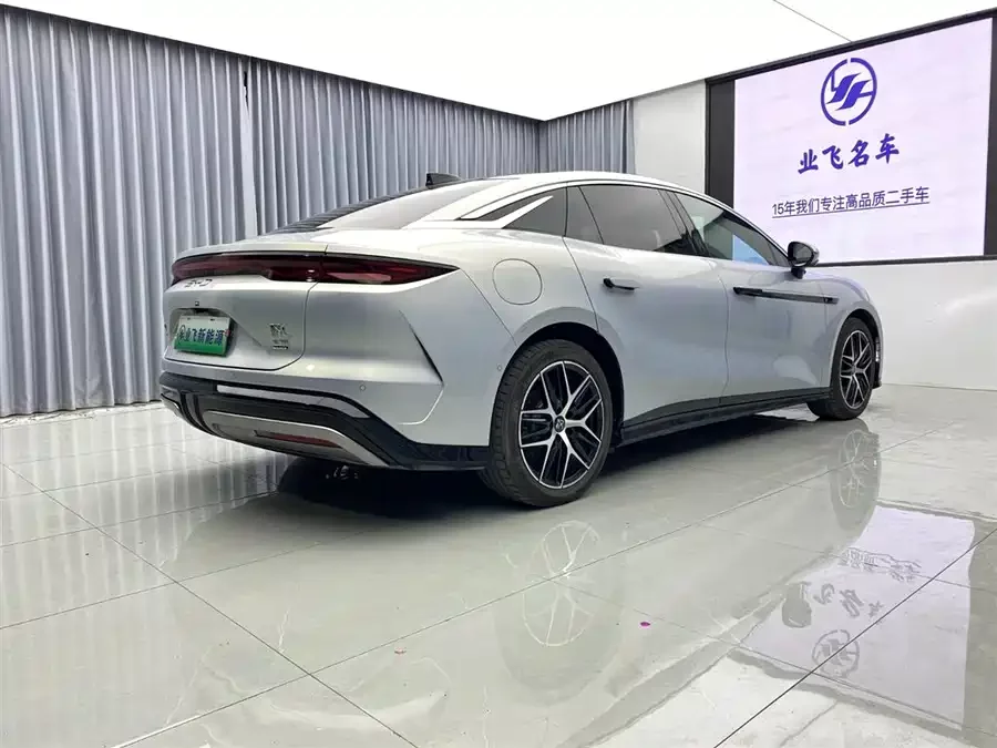 BYD Han L