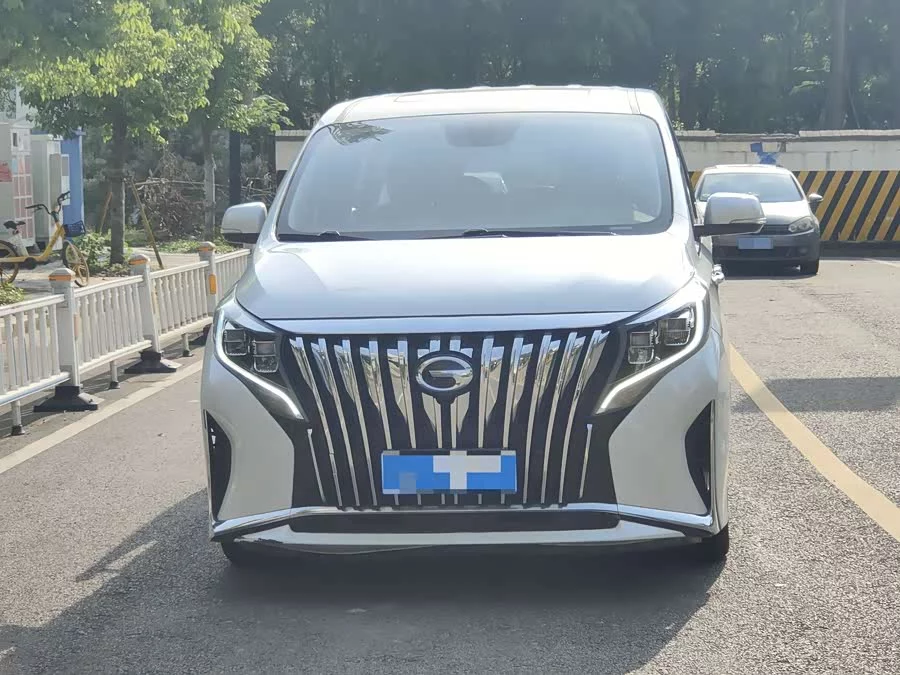 GAC Trumpchi M8