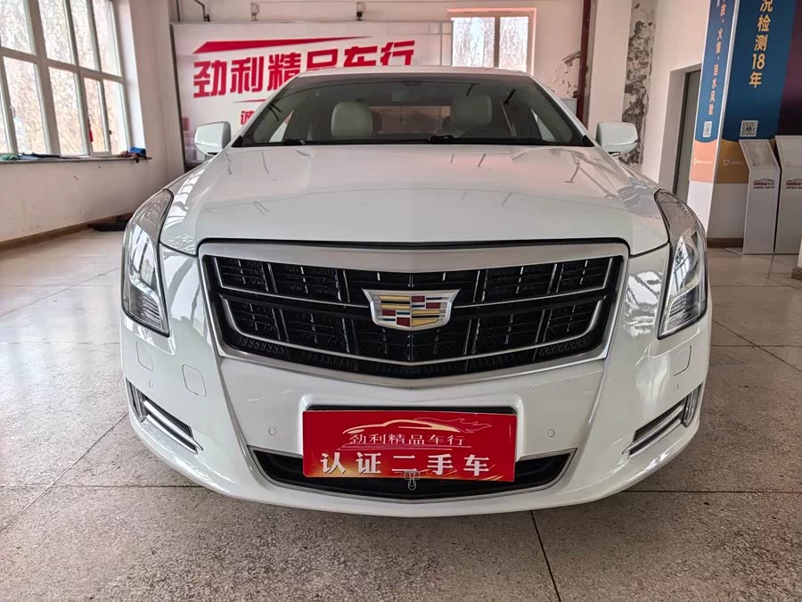 Cadillac XTS