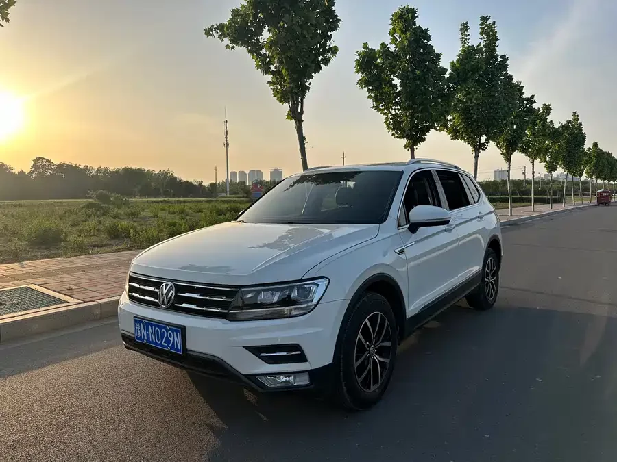 Volkswagen Tiguan L