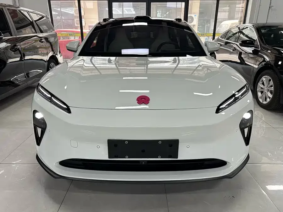 NIO ET5T