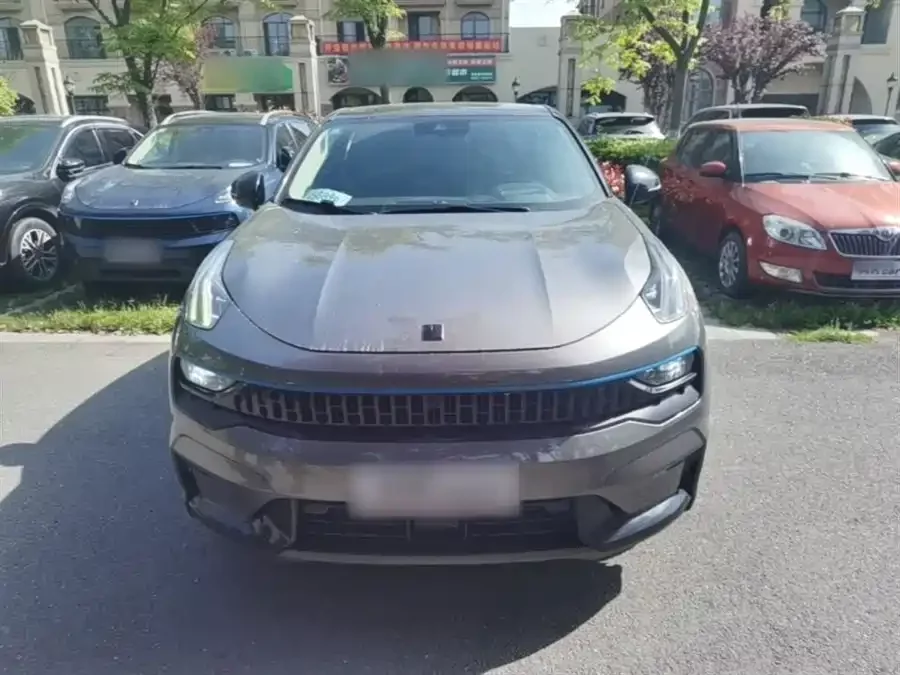 Lynk & Co 05