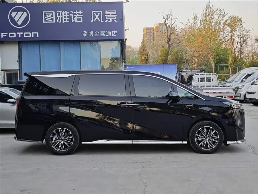 GAC Trumpchi M8