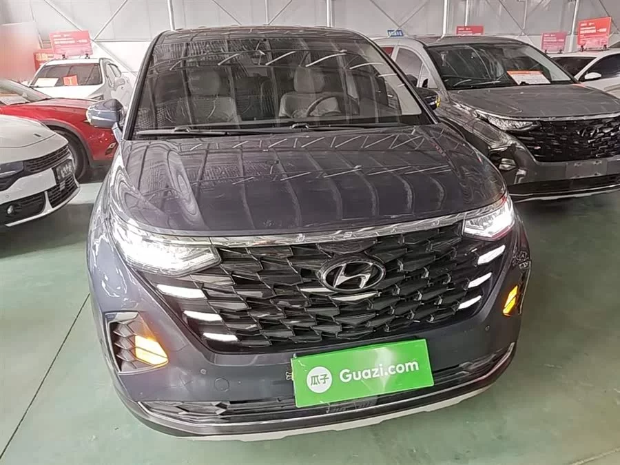 Hyundai Custo