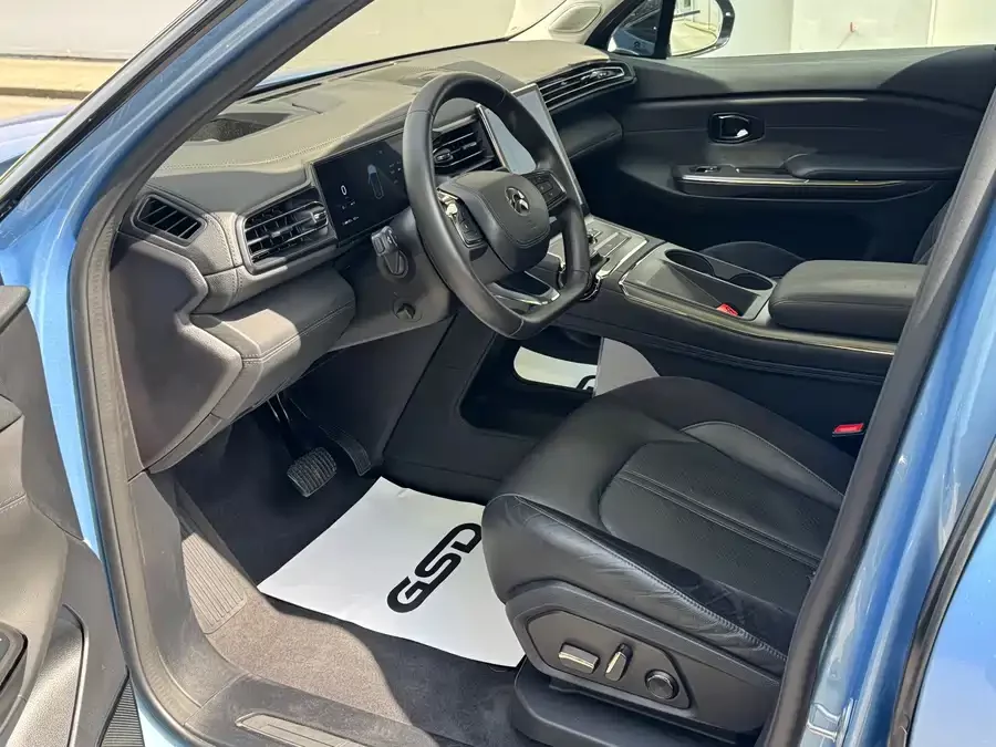 NIO ES6